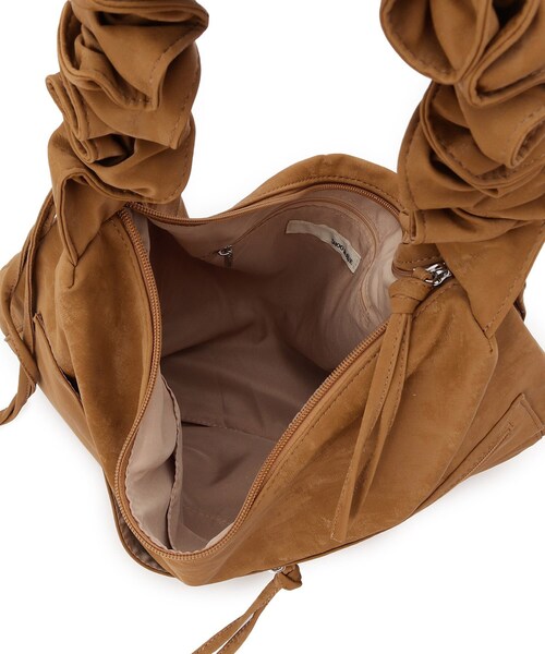 SHOO・LA・RUE（シューラルー）の「ハンドルフリルショルダーバッグ（ショルダーバッグ・レディース・キャメル/ブラック/ブラウン系その他・00）」の17枚目の写真