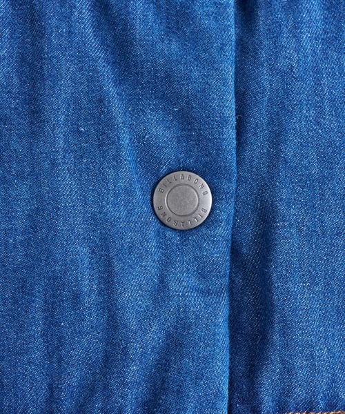 BILLABONG(ビラボン)の「BILLABONG レディース DENIM PUFF JACKET ジャケット 【2025年秋冬モデル】 @autumn/ビラボン中綿デニムパフジャケット(ダウンジャケット/コート・レディース・インディゴブルー/ブルー・LARGE/MEDIUM)」の8枚目の写真