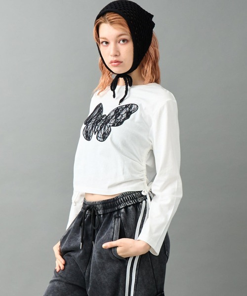 ANAP(アナップ)の「レース バタフライ刺繍 サイド シャーリング ロンT(Tシャツ/カットソー・レディース・グレー/オフホワイト/ダークアッシュ・F)」の18枚目の写真