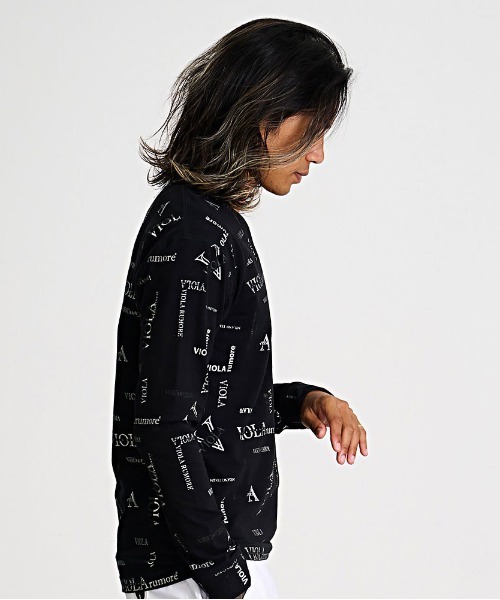 VIOLA(ヴィオラ)の「『VIOLA rumore/ヴィオラ ルモーレ』総柄プリント入りVネック長袖カットソー(Tシャツ/カットソー・メンズ・ホワイト/ブラック×シルバー/ブラック×ゴールド・XL/L/M)」の11枚目の写真