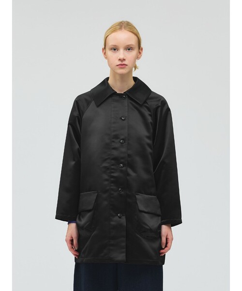 mizuiroind（ミズイロインド）の「mizuiro ind サテンドルマンコート（その他アウター・レディース・ネイビー/ブラック・FREE）」の2枚目の写真