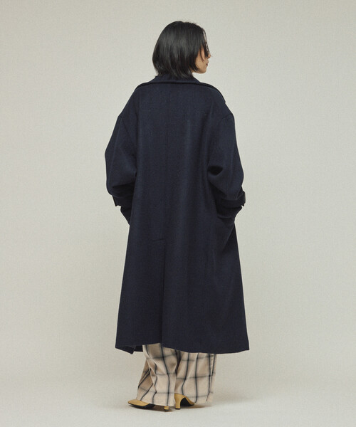 Firsthand（ファーストハンド）の「Firsthand/ファーストハンド オーバーサイズ リサイクルウールコート（ステンカラーコート・レディース・チャコールグレー/ネイビー/オフホワイト・ﾌﾘ-）」の17枚目の写真