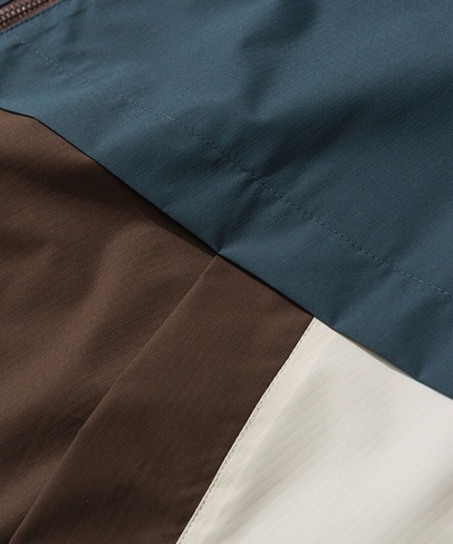 aimoha(アイモハ)の「リフレクターパイピング マルチカラーマウンテンパーカー/Reflective piping multicolor mountain parka(マウンテンパーカー・メンズ・グリーン/ブラウン/ブラック・X-LARGE/MEDIUM/LARGE)」の5枚目の写真