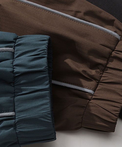 aimoha(アイモハ)の「リフレクターパイピング マルチカラーマウンテンパーカー/Reflective piping multicolor mountain parka(マウンテンパーカー・メンズ・グリーン/ブラウン/ブラック・X-LARGE/MEDIUM/LARGE)」の11枚目の写真