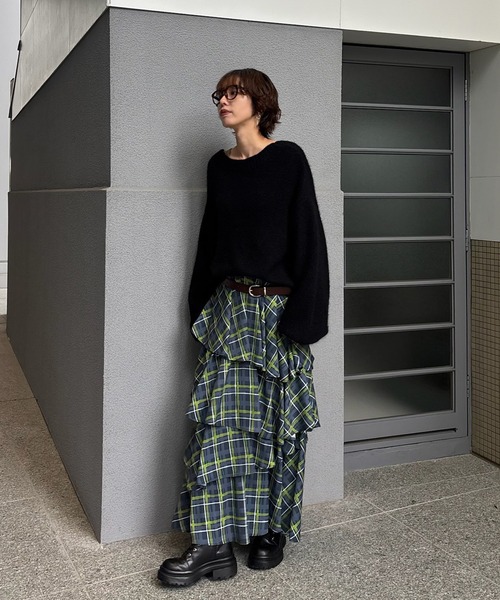 Ameri(アメリ)の「HANDWRITING CHECK TIERED SKIRT(スカート・レディース・ベージュ/ネイビー・SMALL/MEDIUM)」の9枚目の写真