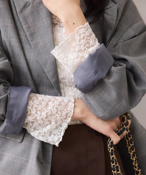 VIS（ビス）の「レースプチハイネックインナープルオーバー（Tシャツ/カットソー・レディース・オフホワイト/ブラック/サックスブルー・FREE）」の9枚目の写真