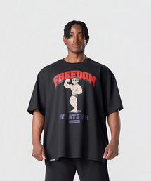 FREEDOM（フリーダム）の「サイドチェスト メンズ プリンティングTシャツ (ブラック)（Tシャツ/カットソー）」
