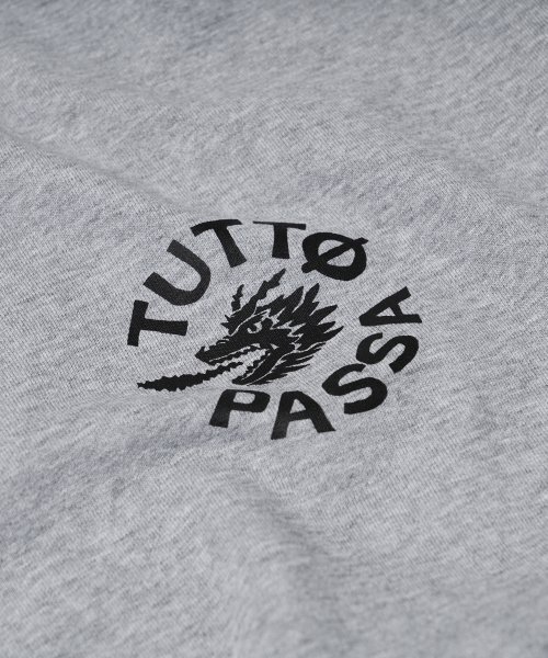 FRIZMWORKS(フリズムワークス)の「TUTTO PASSA SWEATSHIRT _ GRAY(スウェット・レディース・その他・MEDIUM/LARGE)」の4枚目の写真