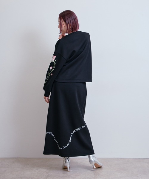 LHELBIE（レルビエ）の「フラワーダンボールトップス（その他トップス・レディース・オフホワイト/ブラック/ネイビー・M）」の8枚目の写真
