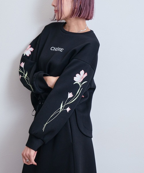 LHELBIE（レルビエ）の「フラワーダンボールトップス（その他トップス・レディース・オフホワイト/ブラック/ネイビー・M）」の11枚目の写真
