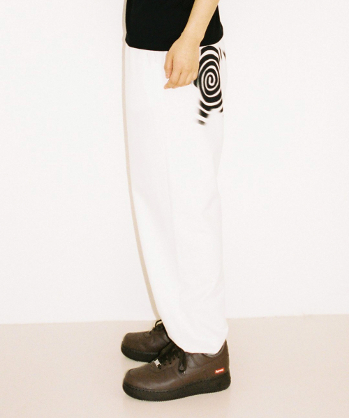 WEBHOUSE(ウェブハウス)の「Twister Star Sweatpants - White(スウェットパンツ・レディース・その他・LARGE)」の1枚目の写真