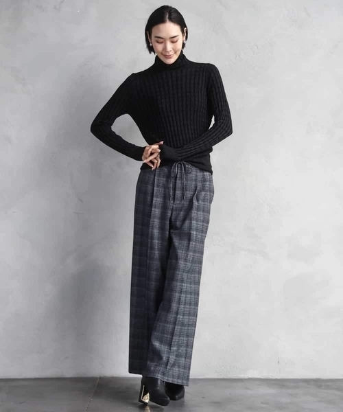 MICHEL KLEIN(ミッシェル・クラン)の「2WAYストレッチチェックワイドパンツ(その他パンツ・レディース・ライトグレー/ブラック・38)」の5枚目の写真