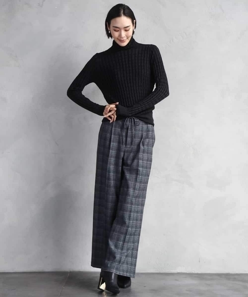 MICHEL KLEIN(ミッシェル・クラン)の「2WAYストレッチチェックワイドパンツ(その他パンツ・レディース・ライトグレー/ブラック・38)」の6枚目の写真
