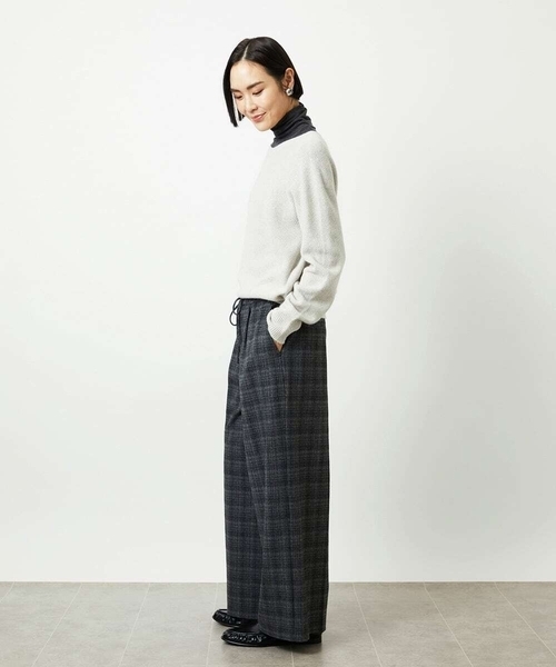 MICHEL KLEIN(ミッシェル・クラン)の「2WAYストレッチチェックワイドパンツ(その他パンツ・レディース・ライトグレー/ブラック・38)」の11枚目の写真