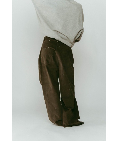 Knuth Marf（クヌースマーフ）の「K motif velveteen pants(unisex)（その他パンツ・レディース・グリーン系その他/ブラック/アイボリー・X-SMALL/SMALL/MEDIUM）」の17枚目の写真