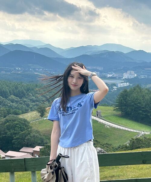 AMESWORLDWIDE(アメスワールドワイド)の「ROUND HEM CROP TEE BLUE(Tシャツ/カットソー・レディース・その他・FREE)」の10枚目の写真