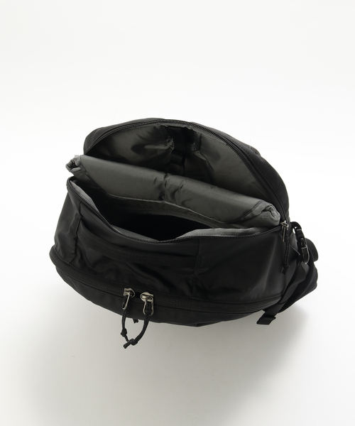 patagonia（パタゴニア）の「Patagonia Refugio Day Pack 26L（ショルダーバッグ・メンズ・ブラック・FREE）」の16枚目の写真