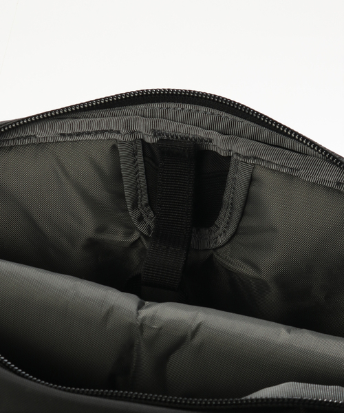 patagonia（パタゴニア）の「Patagonia Refugio Day Pack 26L（ショルダーバッグ・メンズ・ブラック・FREE）」の17枚目の写真