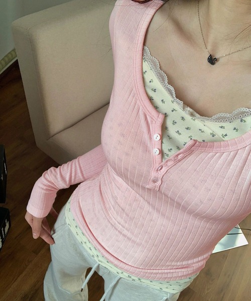 HALEY PESCA(ヘーリーペスカ)の「HALEY PESCA/ヘンリーネック 花柄レイヤードトップス(Tシャツ/カットソー・レディース・ピンク/ブルー/アイボリー/ネイビー・MEDIUM/SMALL)」の9枚目の写真