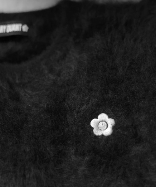 MARY QUANT(マリークワント)の「カシミヤシャギーニット プルオーバー(ニット/セーター・レディース・ブラック・M)」の4枚目の写真