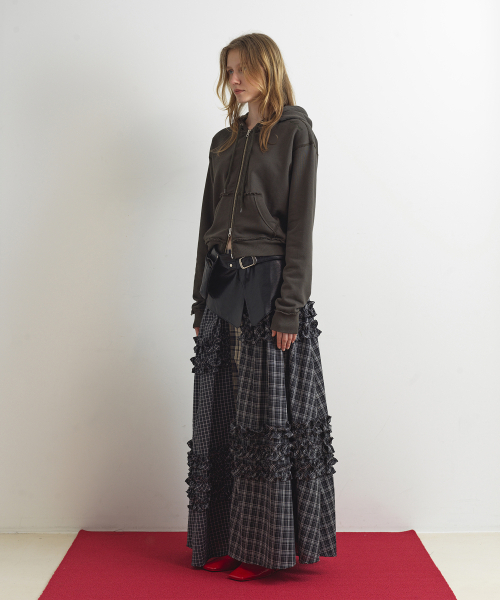 AOPT(アオプト)の「UNBALANCE FRILL MAXI SKIRT - CHECK(スカート・レディース・その他・SMALL/MEDIUM)」の4枚目の写真