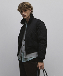 ROLLINGSTUDIOS（ローリングスタジオ）の「PADDED CROPPED BOMBER JACKET BLACK（MA-1）」