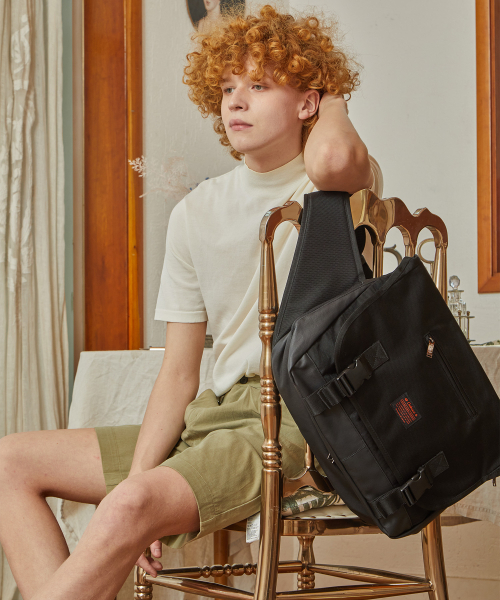 Chubasco(チュバスコ)の「CMB16001 MULTI-PURPOSED MESSENGER BAG(メッセンジャーバッグ・レディース・その他・OS)」の2枚目の写真