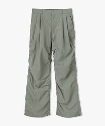 FABREGAT（ファブレガ）の「ウィンドナイロンシャーリングパンツ（ライトカーキ）（その他パンツ）」