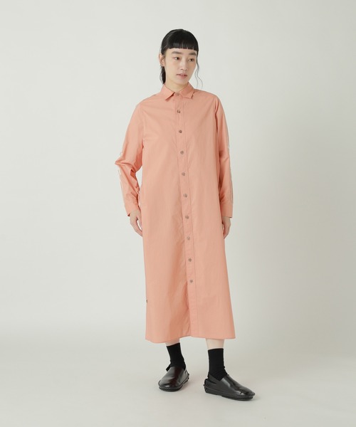 ZUCCa(ズッカ)の「CORD EMBROIDERY SHIRT / S(ワンピース・レディース・ブラック/ホワイト/オレンジ・M size)」の3枚目の写真
