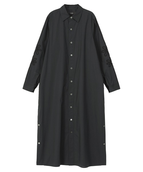 ZUCCa(ズッカ)の「CORD EMBROIDERY SHIRT / S(ワンピース・レディース・ブラック/ホワイト/オレンジ・M size)」の9枚目の写真