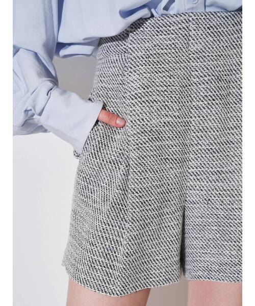 ELENDEEK(エレンディーク)の「タックショートパンツ(その他パンツ・レディース・ブラック/その他1・01/02)」の7枚目の写真