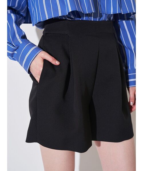 ELENDEEK(エレンディーク)の「タックショートパンツ(その他パンツ・レディース・ブラック/その他1・01/02)」の19枚目の写真