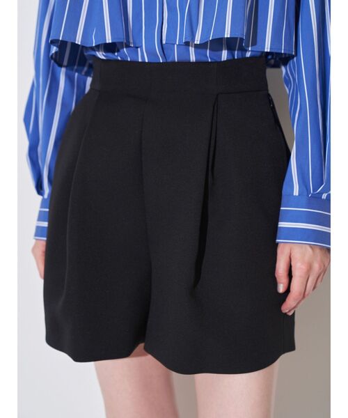 ELENDEEK(エレンディーク)の「タックショートパンツ(その他パンツ・レディース・ブラック/その他1・01/02)」の20枚目の写真