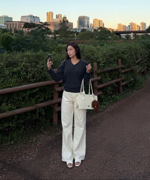DANGLEDROP（ダングルドロップ）の「DGDP コーデュロイスタンダードワイドパンツ_アイボリー（その他パンツ・レディース・その他・SMALL/MEDIUM）」の14枚目の写真