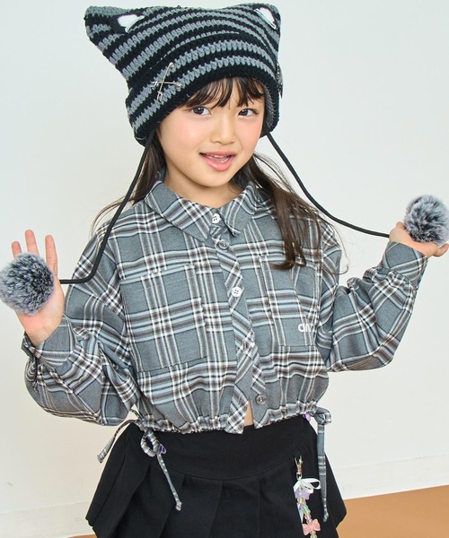 ANAP kids(アナップキッズ)の「サイドシャーリングチェックシャツ(シャツ/ブラウス・キッズ・グレー/ベージュ・130/120/110)」の2枚目の写真