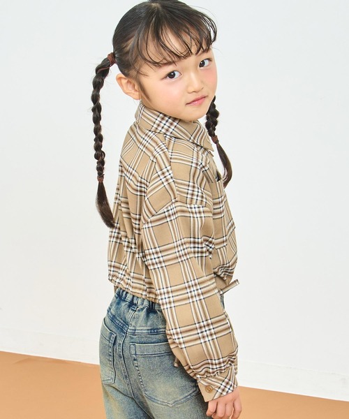 ANAP kids(アナップキッズ)の「サイドシャーリングチェックシャツ(シャツ/ブラウス・キッズ・グレー/ベージュ・130/120/110)」の7枚目の写真