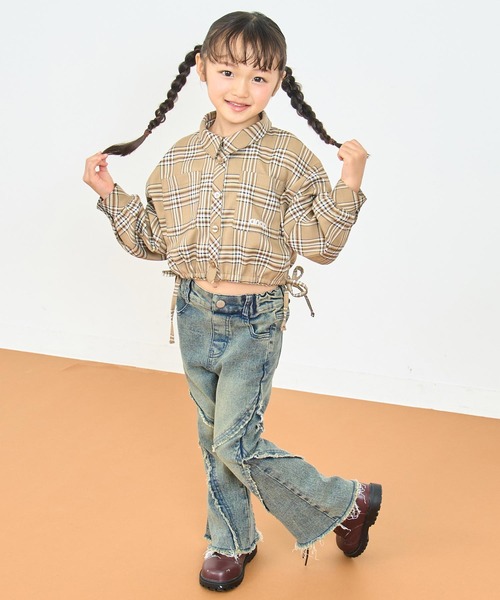 ANAP kids(アナップキッズ)の「サイドシャーリングチェックシャツ(シャツ/ブラウス・キッズ・グレー/ベージュ・130/120/110)」の4枚目の写真