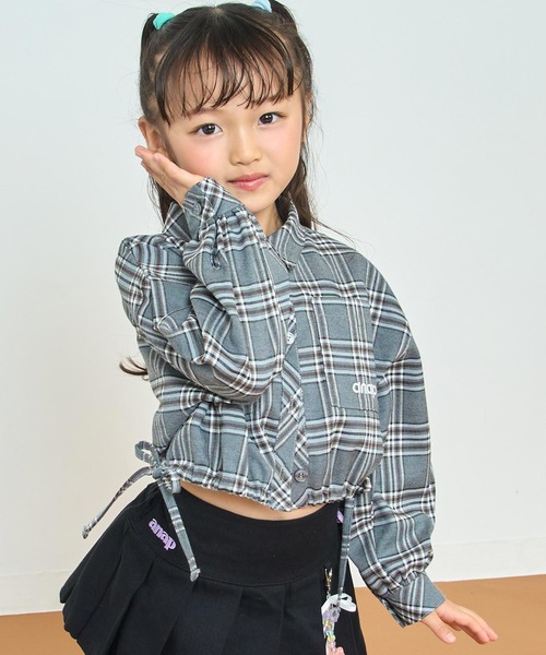 ANAP kids(アナップキッズ)の「サイドシャーリングチェックシャツ(シャツ/ブラウス・キッズ・グレー/ベージュ・130/120/110)」の15枚目の写真