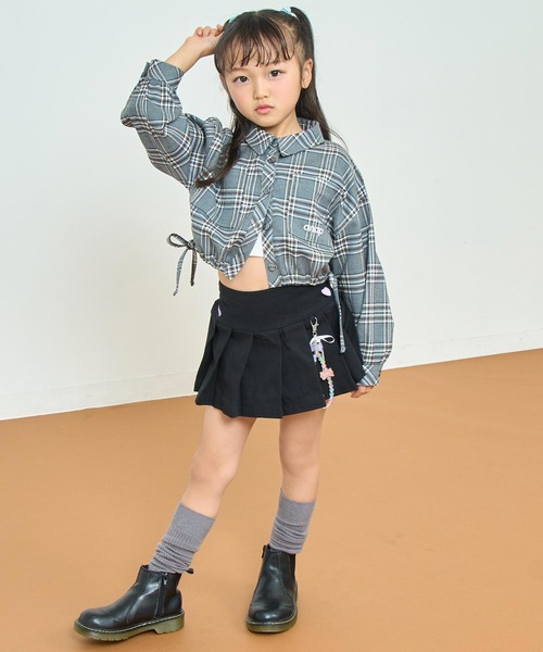 ANAP kids(アナップキッズ)の「サイドシャーリングチェックシャツ(シャツ/ブラウス・キッズ・グレー/ベージュ・130/120/110)」の11枚目の写真