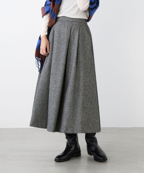 MICA&DEAL(マイカ&ディール)の「ウールタックフレアスカート(スカート・レディース・ライトグレー/ブラック×ホワイト/ブラック・FREE)」の5枚目の写真