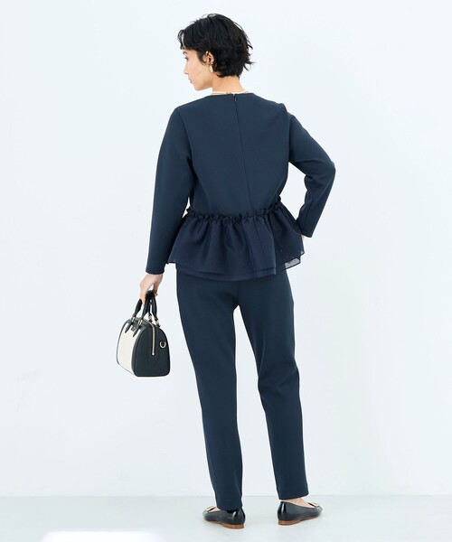 NOLLEY’S Sophi（ノーリーズソフィ）の「《セットアップ対応》ウォッシャブルダンボール×オーガンジーペプラムプルオーバー（Tシャツ/カットソー・レディース・ブラック/ホワイト/ネイビー・38）」の14枚目の写真