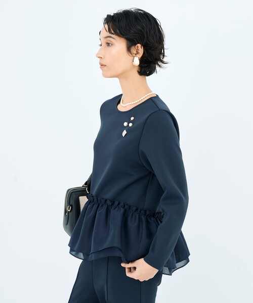 NOLLEY’S Sophi（ノーリーズソフィ）の「《セットアップ対応》ウォッシャブルダンボール×オーガンジーペプラムプルオーバー（Tシャツ/カットソー・レディース・ブラック/ホワイト/ネイビー・38）」の17枚目の写真