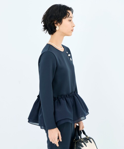 NOLLEY’S Sophi（ノーリーズソフィ）の「《セットアップ対応》ウォッシャブルダンボール×オーガンジーペプラムプルオーバー（Tシャツ/カットソー・レディース・ブラック/ホワイト/ネイビー・38）」の19枚目の写真
