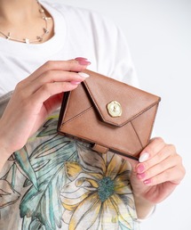 SAN HIDEAKI MIHARA（サンヒデアキミハラ）の「【SAN HIDEAKI MIHARA】日本製　メール型二つ折り財布　スナップボタン開閉式　本革（財布）」