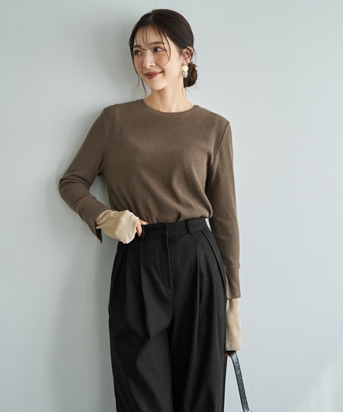STYLE DELI(スタイルデリ)の「カラーレイヤードリブカットソートップス(Tシャツ/カットソー・レディース・ベージュ系2/ブラウン系2/ブラウン系1/ベージュ系1・FREE)」の2枚目の写真