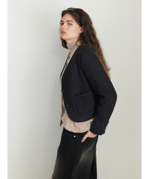 ETMON(エトモン)の「Curved Boucle Tweed Jacket, Black(その他アウター・レディース・その他・S/M)」の4枚目の写真