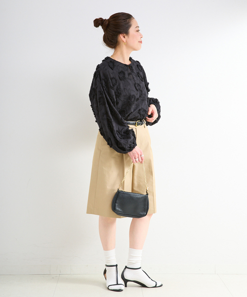 B.C STOCK（ベーセーストック）の「手洗い可 / 3Dレースバブルスリーブチュニック（シャツ/ブラウス・レディース・ホワイト/ブラック/サックスブルー・FREE）」の5枚目の写真