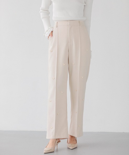 Fit more(フィットモア)の「ハートモチーフワイドパンツ(その他パンツ・レディース・アイボリー/ブラック・M/S/PS)」の1枚目の写真