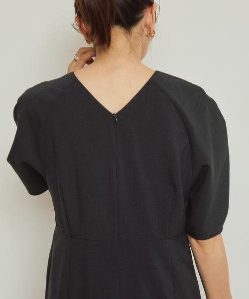 VERMEIL par iena（ヴェルメイユパーイエナ）の「ラウンドスリーブワンピース（ワンピース・レディース・ラベンダー/ネイビー・38/36）」の6枚目の写真