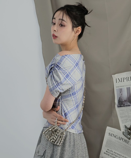 Ulysses(ユリシス)の「チェックアシメワンショルダートップス(Tシャツ/カットソー・レディース・グレー/ネイビー・F)」の12枚目の写真